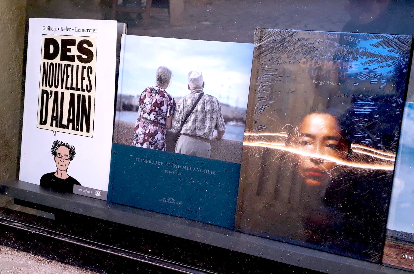 3 livres